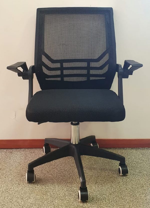 Cadeira Secretária Telada Preta Hosanah 3000