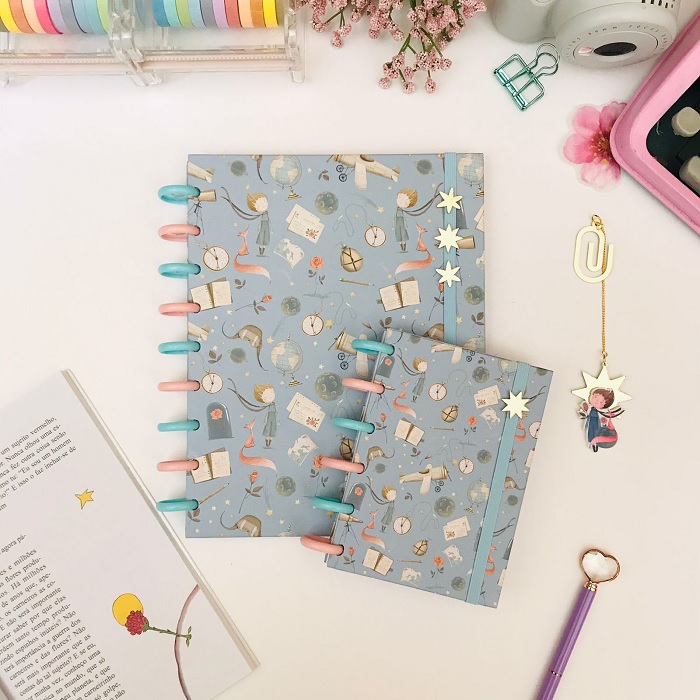 Caderno De Disco Inteligente Buendia A5 Pequeno Príncipe Azul Serenity 80 Folhas PCD7349
