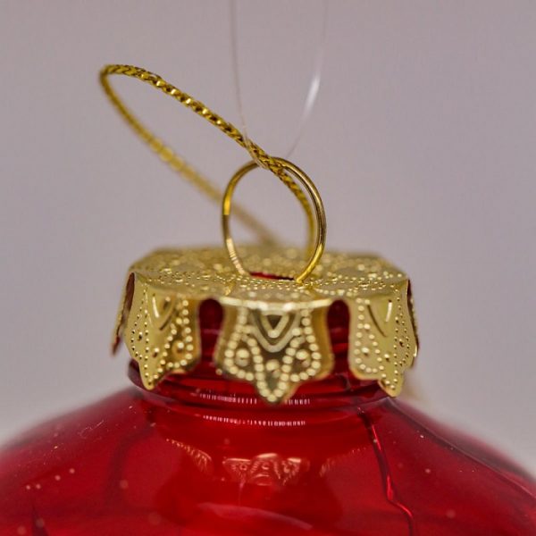 Enfeite De Natal Bola Decorada 8cm Com Glitter Losangos Vermelho/Dourado 1 Unidade Magizi 25387
