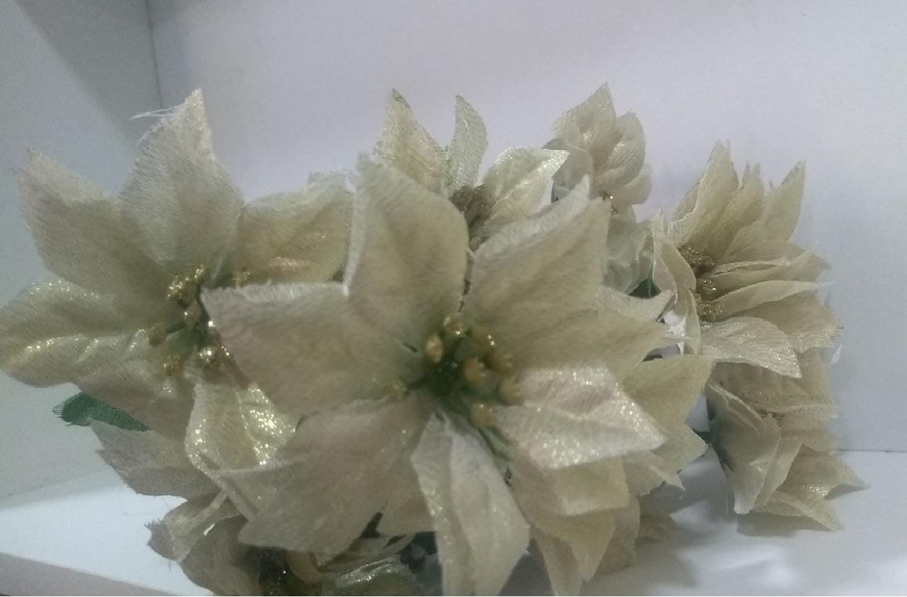 Bouquet Natal Bico De Papagaio 12 Flores Mini 42cm Dourado - Papelaria  Criativa